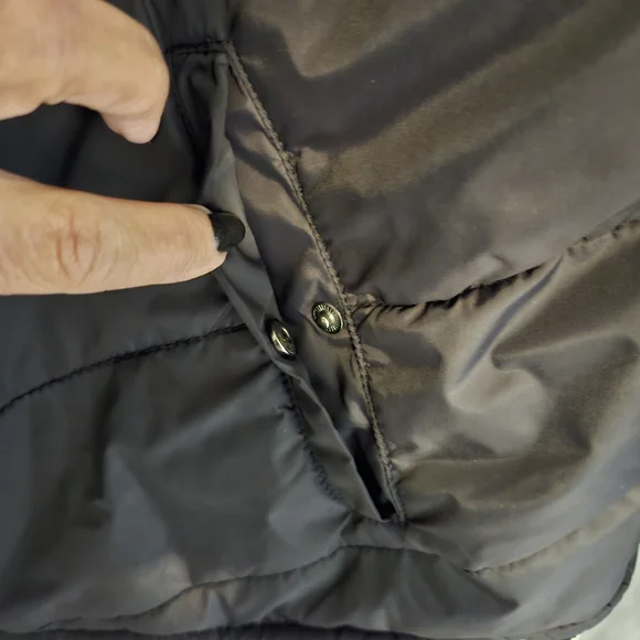 Harley-Davidson Quilted Black Bomber Jacket with Maroon Embroidery - Picture 6 of 10